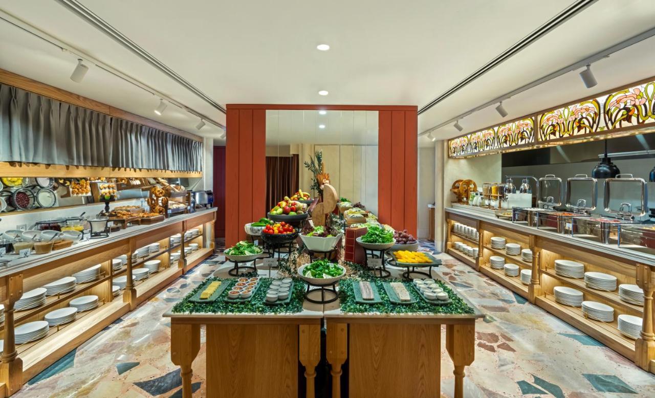 Отель Crowne Plaza Istanbul - Ortakoy Bosphorus By Ihg Экстерьер фото
